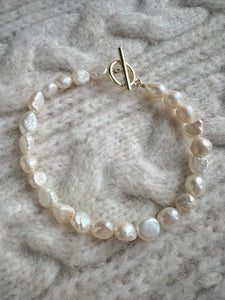 Freshwater Pearl Bracelet with Gold Toggle Clasp