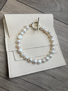 Freshwater Pearl Bracelet with Gold Toggle Clasp